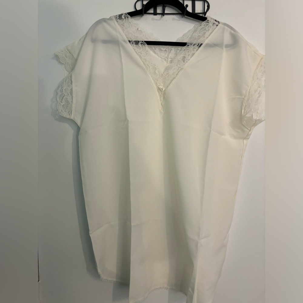 Vintage ORWECO Frocks Short‎ Sz Sm AV9005 Ivory Polyester Satin Short Nightgown
